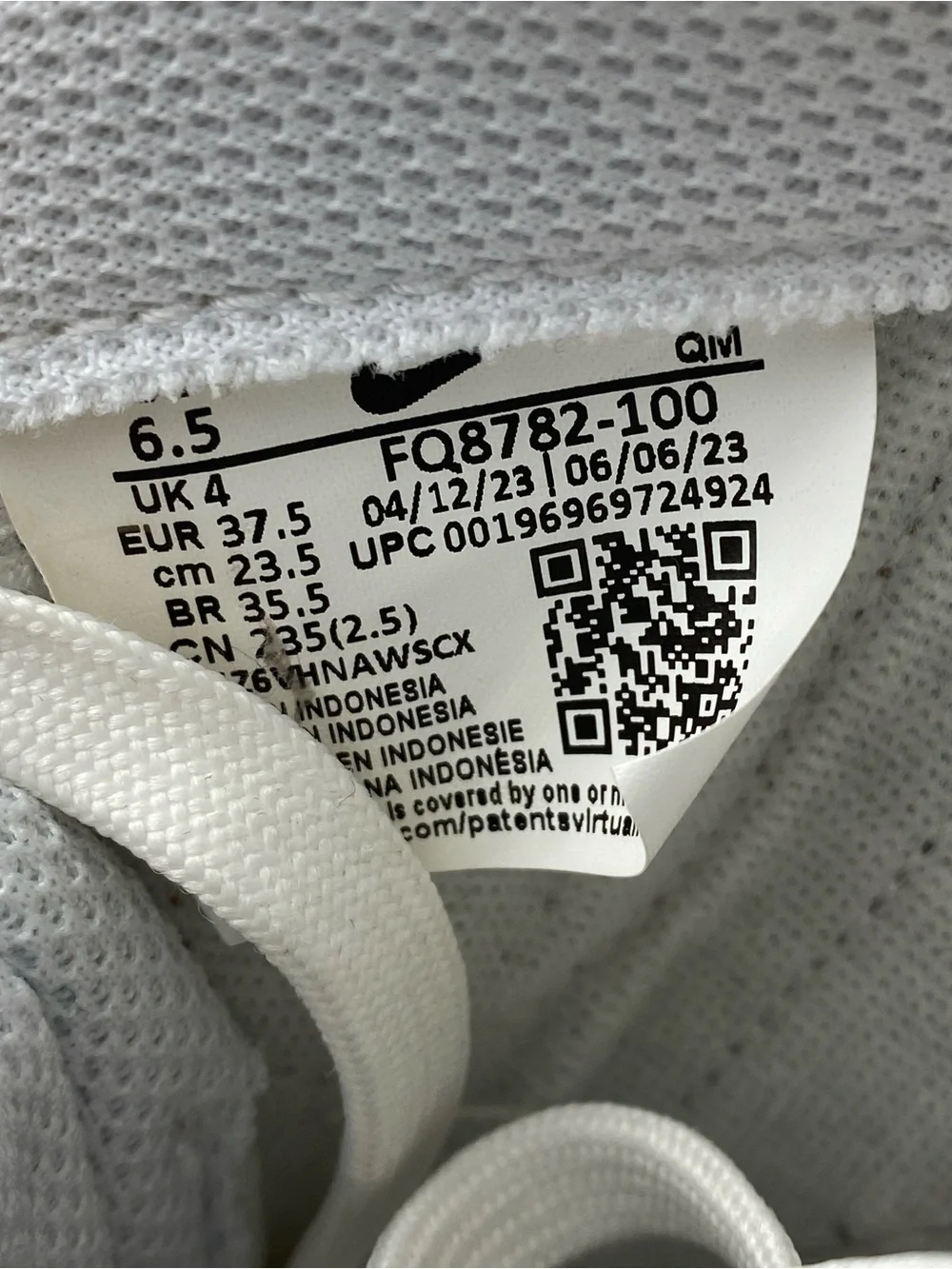 Nike Court Legacy Lift White Guava Ice Platform Shoe FQ8782-100 Women’s Size 6.5